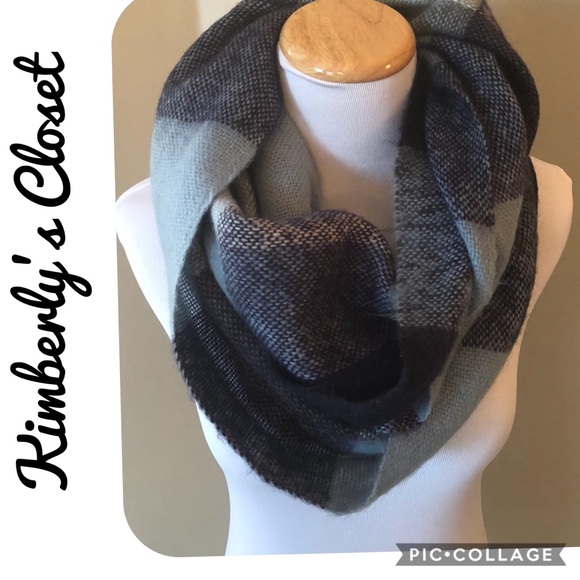 LOFT Accessories - 🌸🌼LOFT🌸🌼Infinity Plaid Scarf NWOT